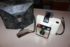 Vintage Polaroid Swinger Model 20 Land Camera w/ Case