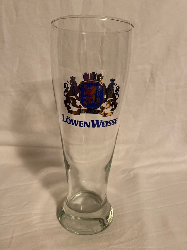 1383 Lowen Weisse O.5L Pilsner Germany German Brewery Beer Glass 9”