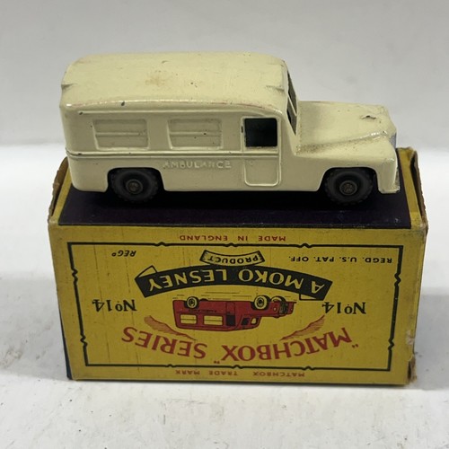 Matchbox Lesney #14B Daimler Ambulance 1958 in B box all Original - Picture 2 of 6