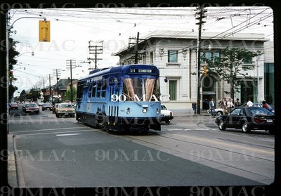 TTC. CLRV BIRTHDAY TROLLEY #4005. Toronto (ON). Original Slide 1984. (A)