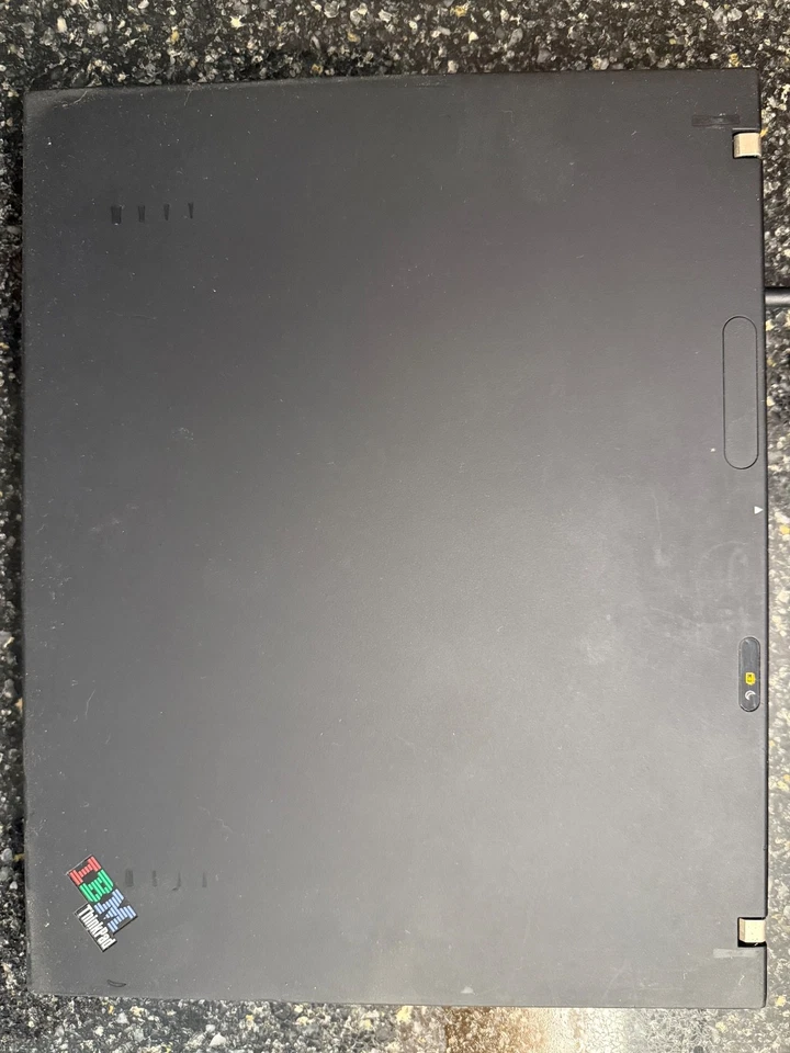 IBM thinkpad  T43  2686 - Image 4 of 4