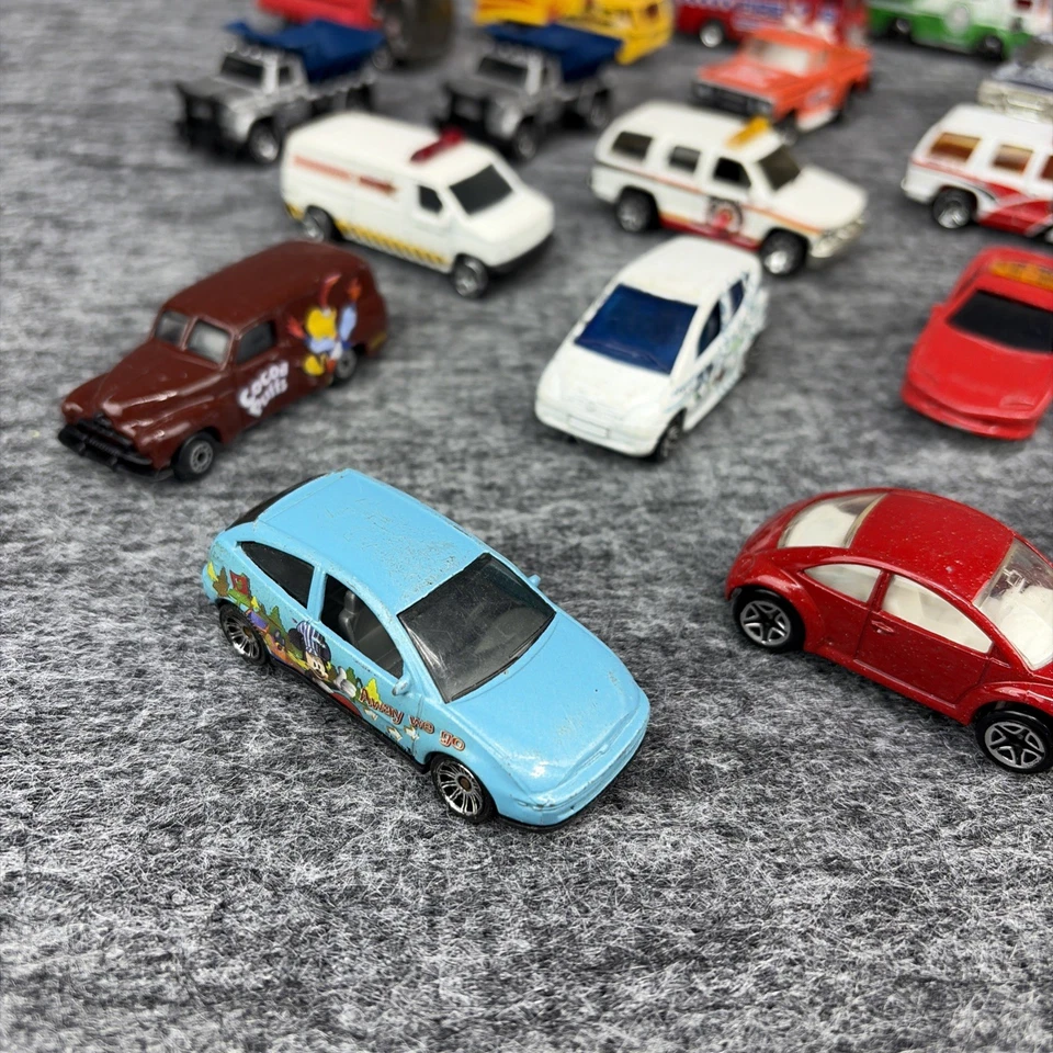 Large Mixed Lot of 31 Vintage Matchbox Cars - 1980s/1990s - Diecast 1:64 - Image 2 of 4