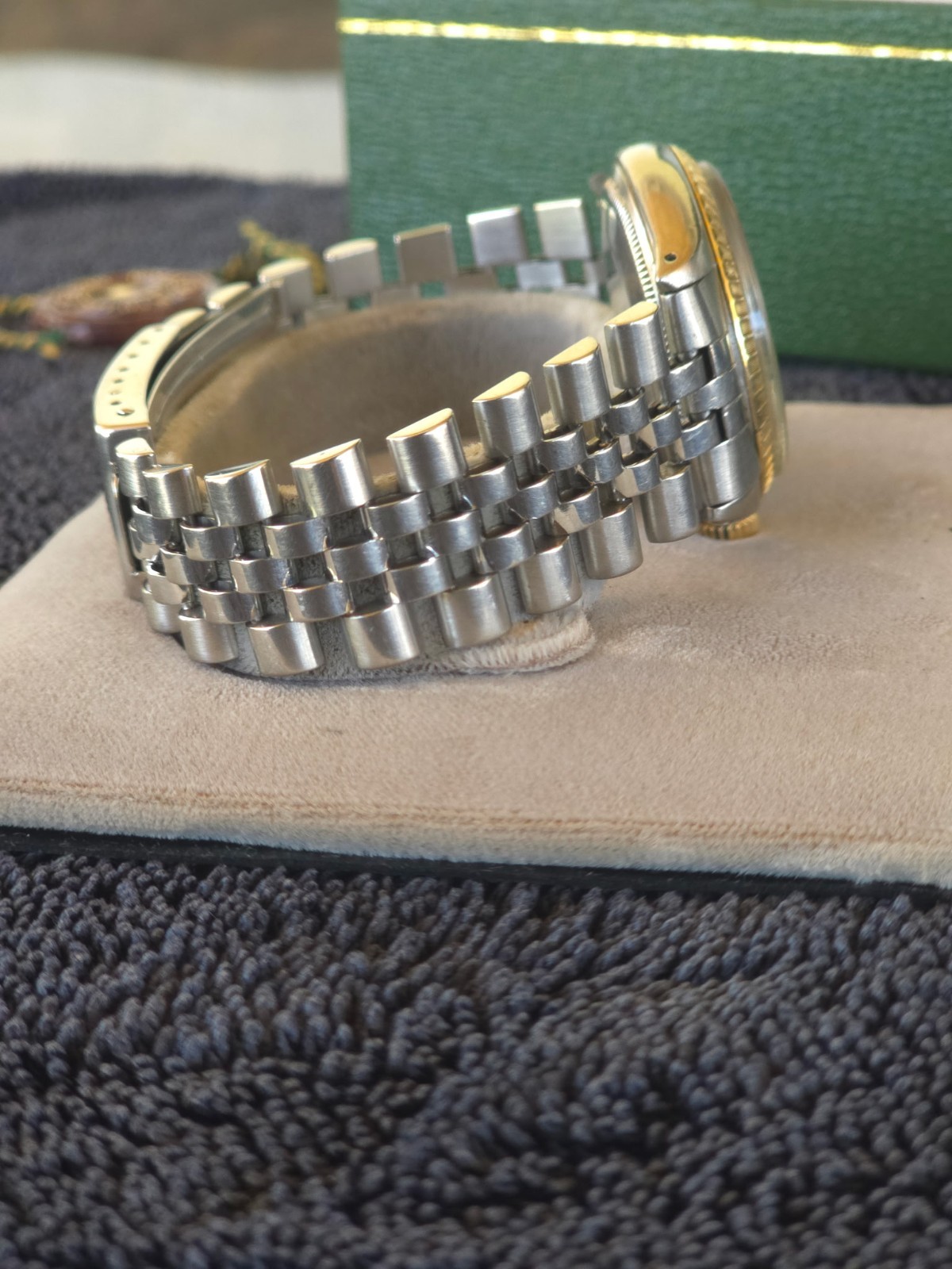 Rolex Oyster Perpetual Date Two-Tone Fluted Gold Bezel Jubilee Box Papers image 8