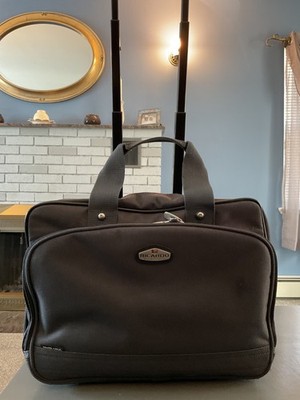Ricardo of BEVERLY HILLS Wheeled Business or Pleasure CARRYON with Key