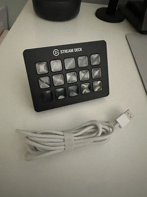 Elgato Stream Deck MK.2 USB Control Pad for Gaming & Content Creation