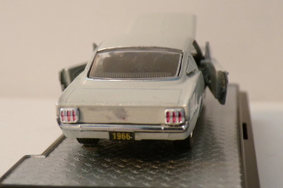 Classic 1966 Ford Mustang Fastback 2+2 GT   R41 17-65... M2 Machines - Image 3 of 4