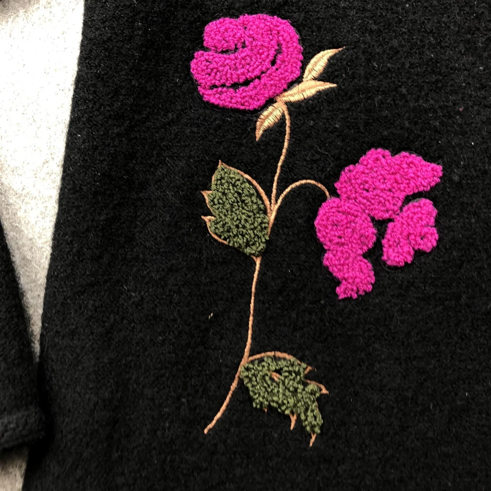 Vintage Tally-Ho Sweater Womens Medium Wool Embroidered Floral Zip Cardigan - Image 4 of 4