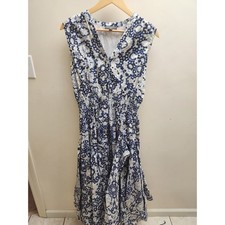 Chelsea & Theodore Blue White Floral Smocked Waist Sleeveless Midi Dress Large