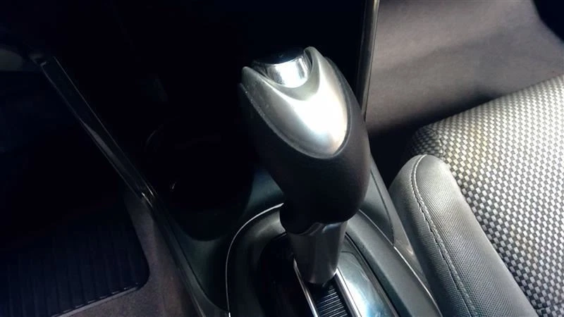 2012 12 Honda CR-Z EX AT câmbio de transmissão com botão de câmbio 88923 - Imagem 3 de 4