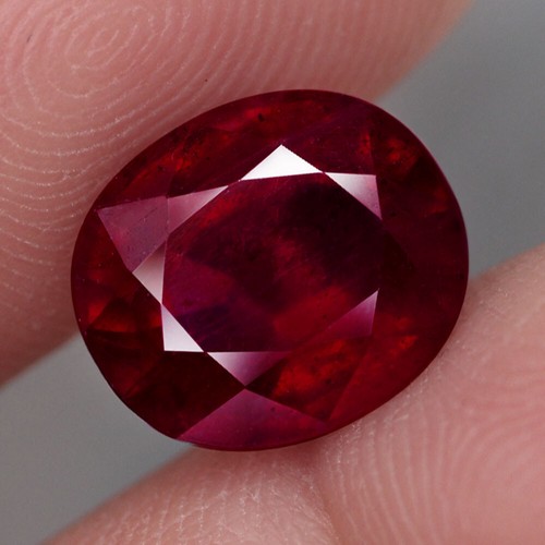 ES 7.51 ct. Rubí Natural Oval Rojo Mozambique - Imagen 4 de 6