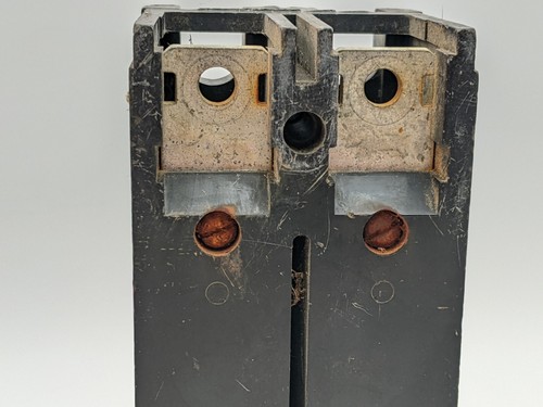 Eaton CHH2100H4X Circuit Breaker 100 Amp 2 Pole 240 VAC CHH Bolt On Black Used - Picture 8 of 16