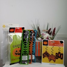 Halloween Bundle NEW Treat Bags-Glow Bracelets-Napkins-Decor -Halloween Lot