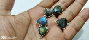 Authentic 2 Pcs Set Natural Labradorite Trillion Cut Shape 14mm Briolette Connectors