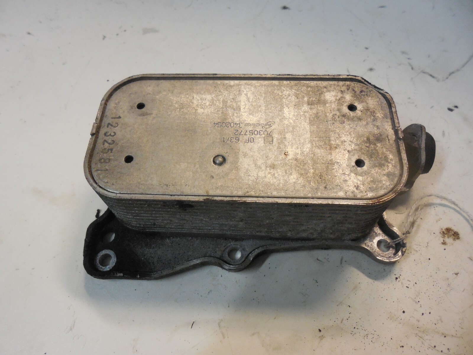 07-12 MERCEDES X164 Gl-class Engine Oil Cooler 70305772 OEM for 