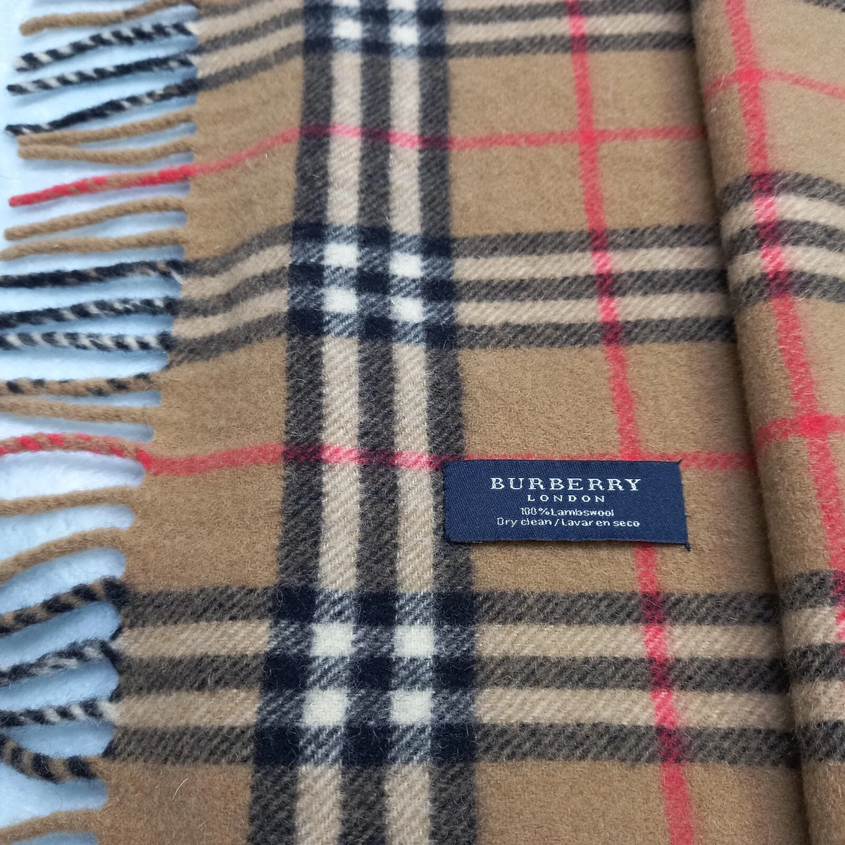 Burberrys of london hotsell 100 lambswool scarf
