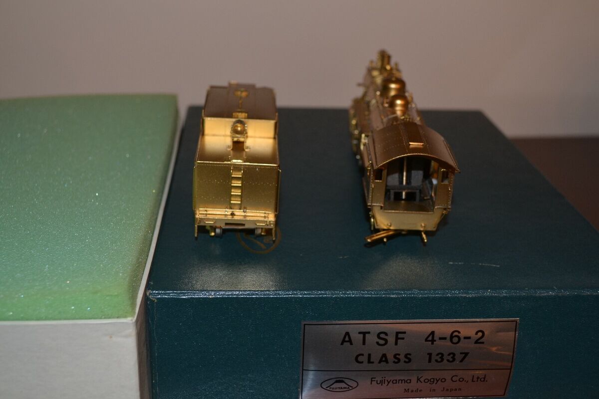 FUJIYAMA (BRASS) - SANTA FE (ATSF) 4-6-2 CLASS 1337 FUJIYAMA (BRASS) - SANTA FE (ATSF) 4-6-2 CLASS 1337