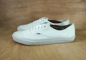 vans authentic white canvas skate shoes