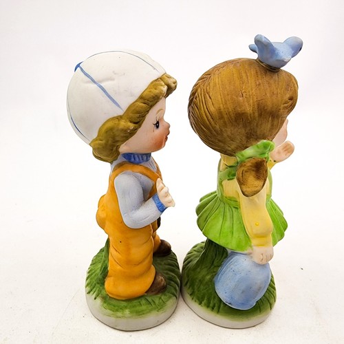 Vintage HOMCO Boy with Bird and Slingshot And Girl With Birdcage Figurines - Picture 5 of 9