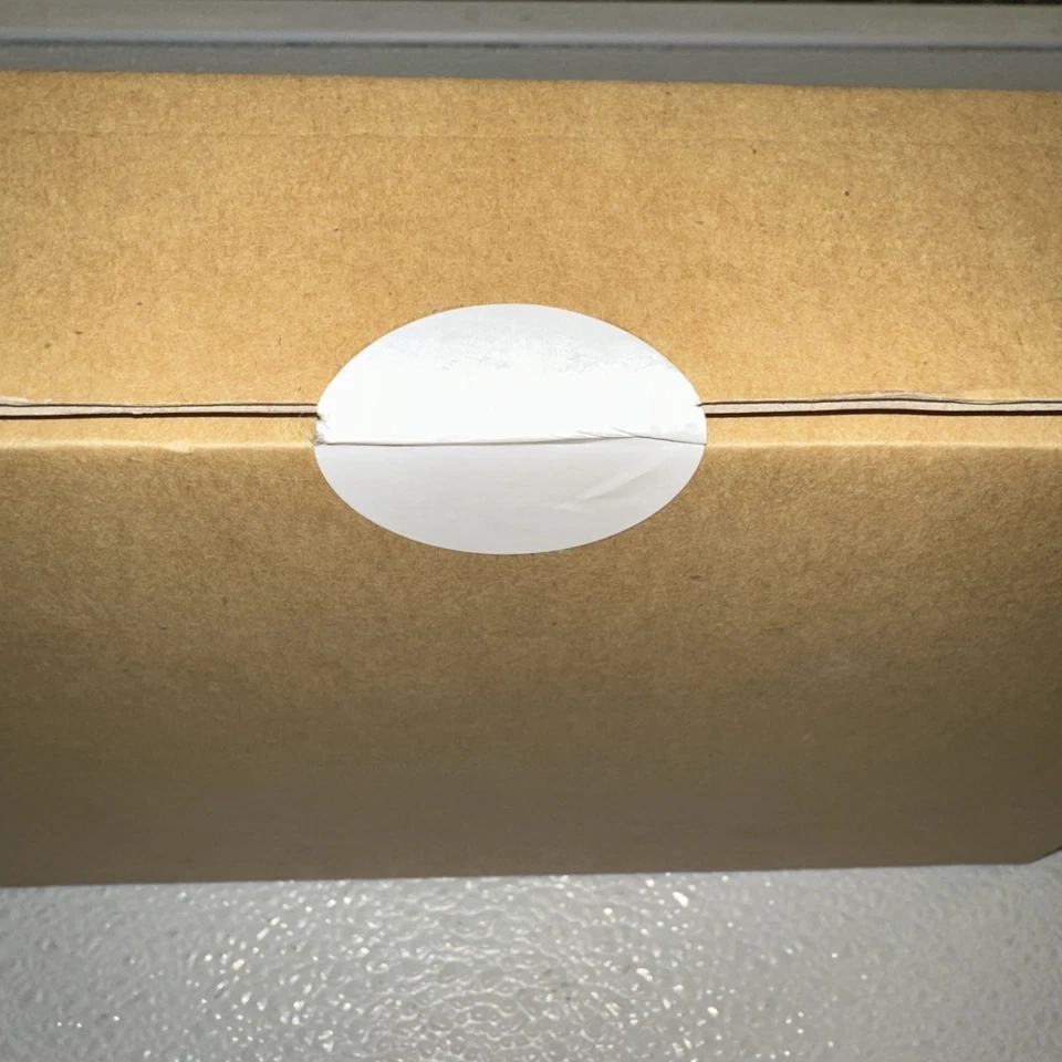 Tripp Lite B132-004-2 4-Port VGA over CAT5/CAT6 Extender Splitter new - Image 3 of 4