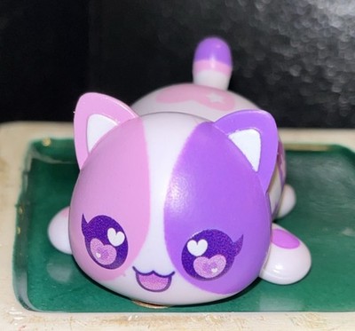 Pink Aphmau Cat MeeMeows Hearts & Stars Litter 5 Vinyl Collectible Figurine Toy