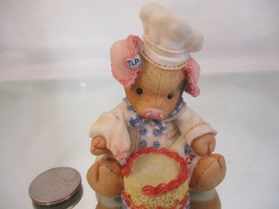 1994 Enesco This Little Piggy TLP ''Bacon A Cake'' Pig Figurine #130893 Mary Rhyne