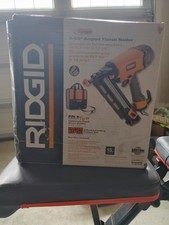 RIDGID 15-Gauge 2-1/2 in. Angled Finish Nailer with CLEAN DRIVE Technology