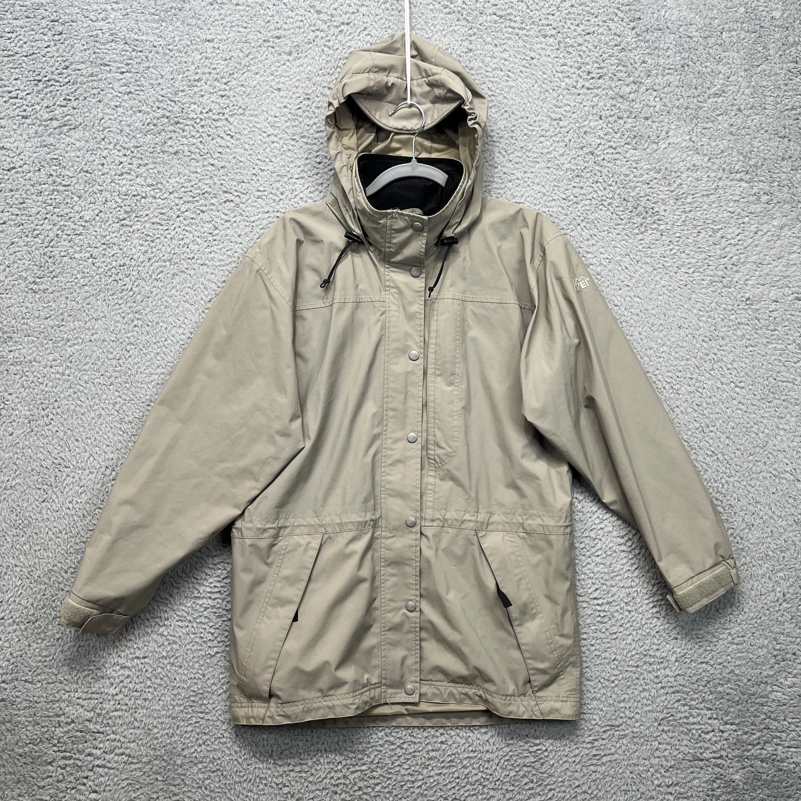 REI Gore-Tex Jacket Womens Medium Beige Hooded Waterproof Rain Hiking Ski