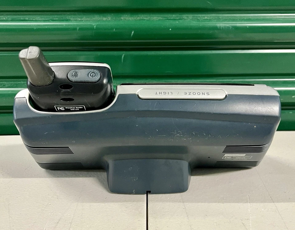 Oregon Scientific WRB308 NOAA Portable Weather Radio Base Unit - Image 2 of 4