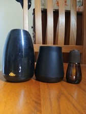 2 Air Wick Automatischer Akku Schwarz Lufterfrischer Spender Öl Diffusor, 1 Öl 