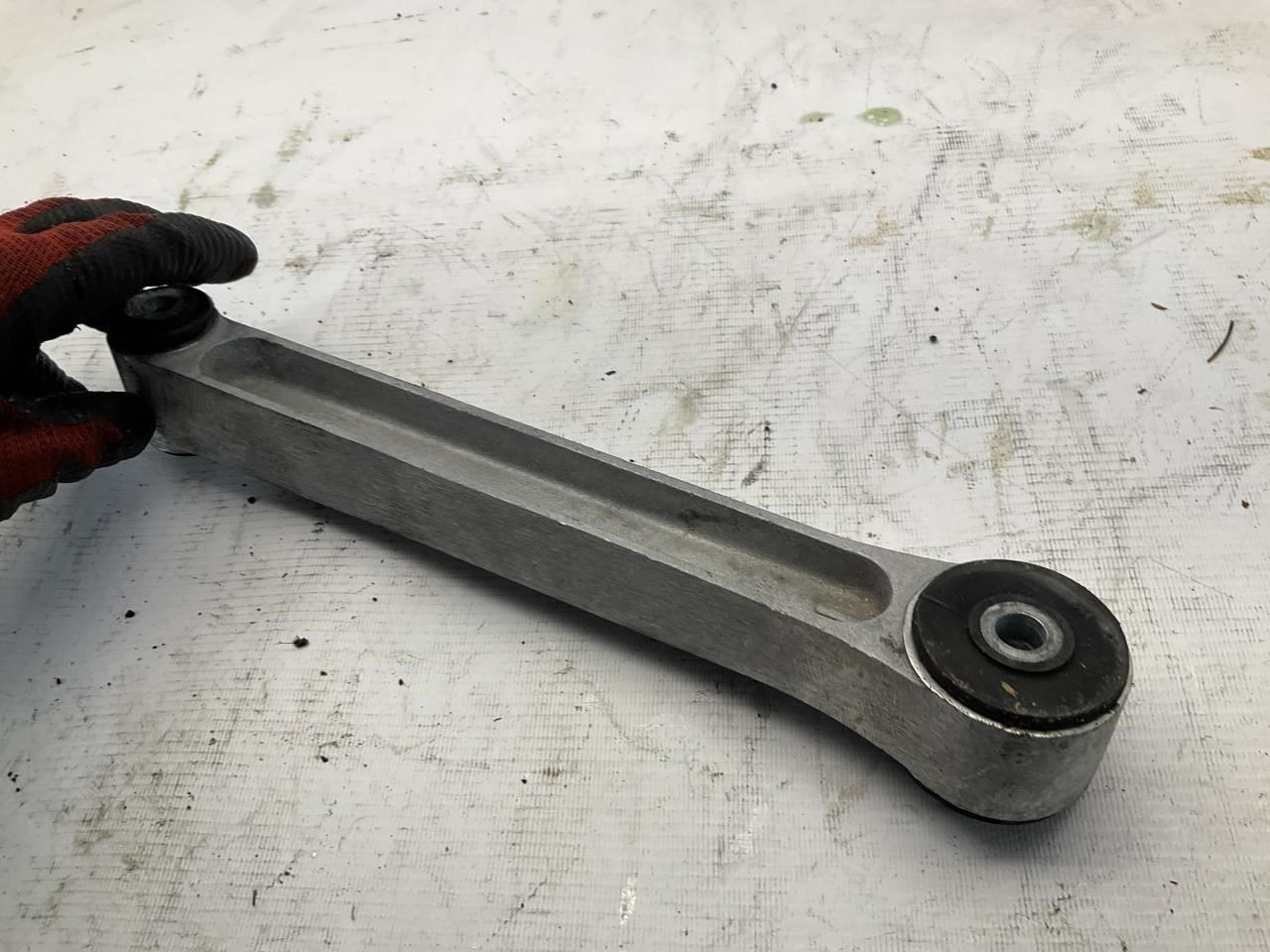 McLaren 650S 2014-2017 Front Right Engine mount