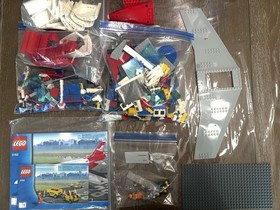 LEGO 3182 CITY Airport Airplane Pilot Classic Compete W Box & Manuals