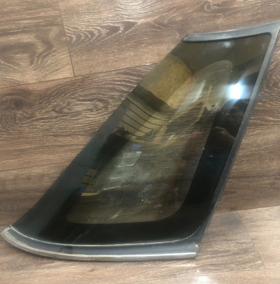 Mercury Sable седан, 1992, 1993, 1994, 1995, правая задняя четверть стекла - Изображение 2 из 4