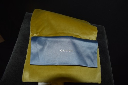 Authentic GUCCI Chartrouse Velvet & Steel Blue Silk padded case for valuables - Picture 4 of 8
