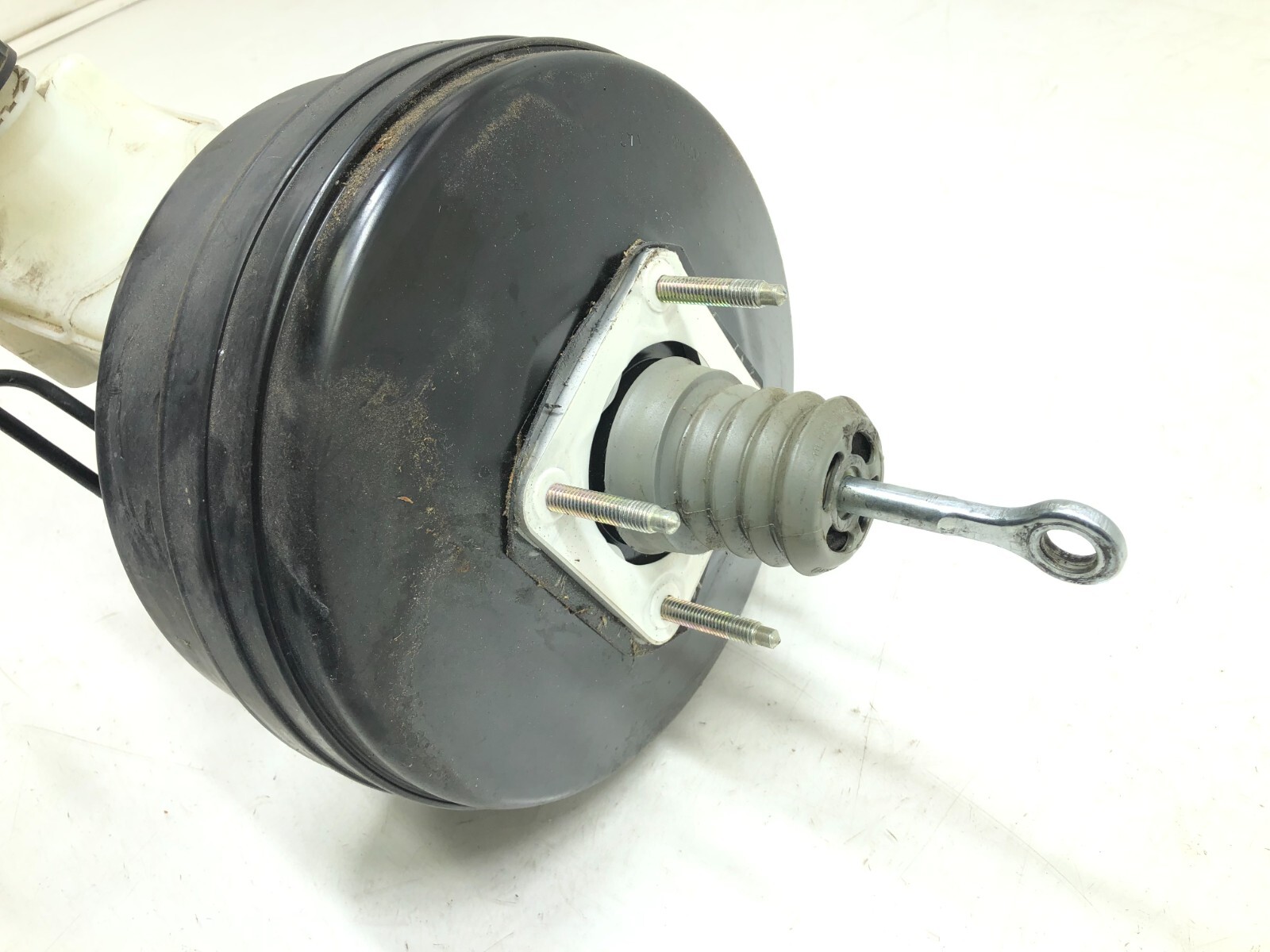2014-2019 MASERATI GHIBLI SQ4 BRAKE BOOSTER W/ MASTER CYLINDER OEM.