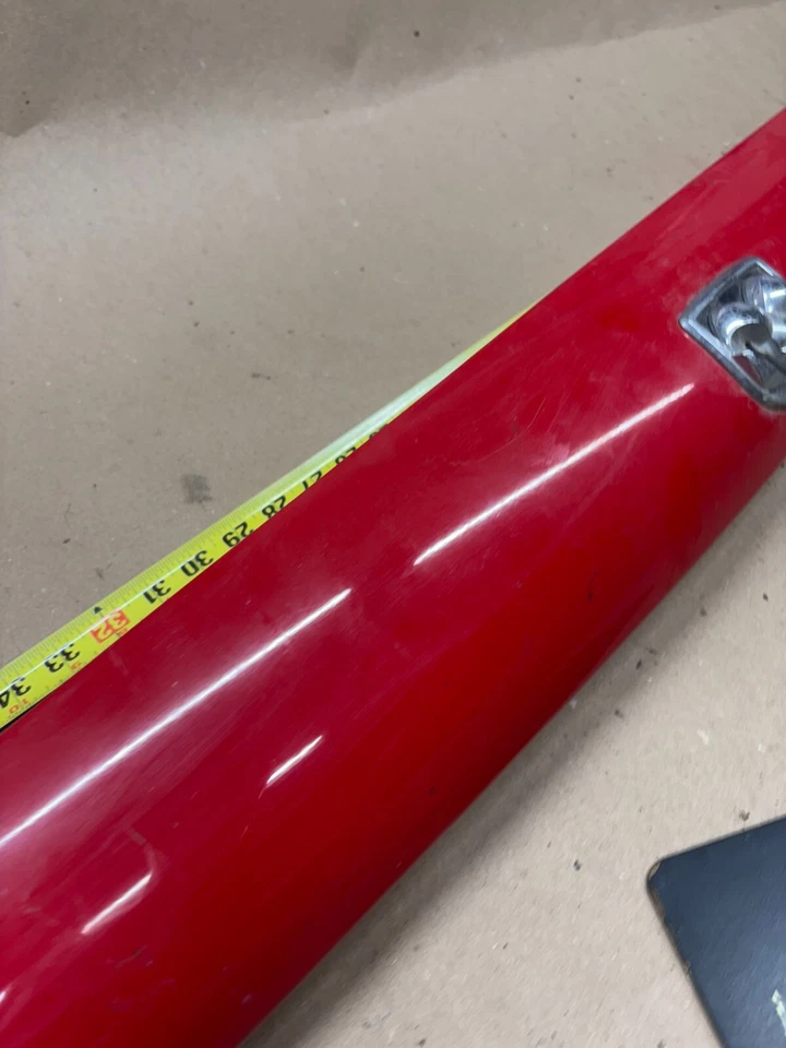 Camión Dodge Ram 2002-2005 capó delantero rejilla deflector de insectos de viento alerón rojo OEM Foto 4 de 4