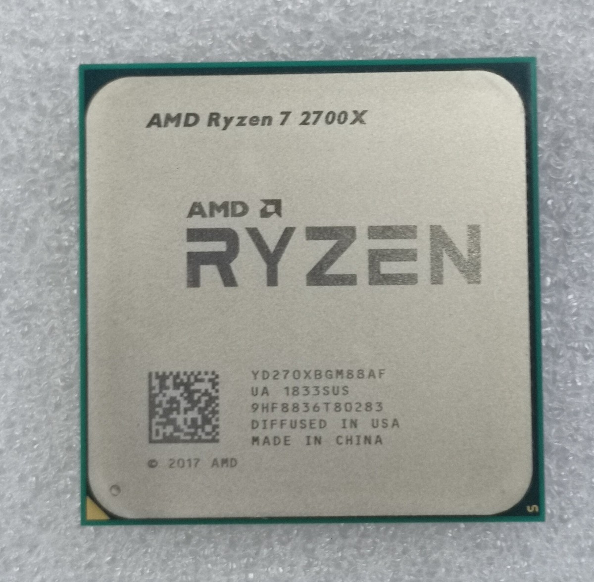 CPU AMD RYZEN 7 2700X BULK Amazon.com: AMD Ryzen 7 2700 Processor with Wraith Spire LED