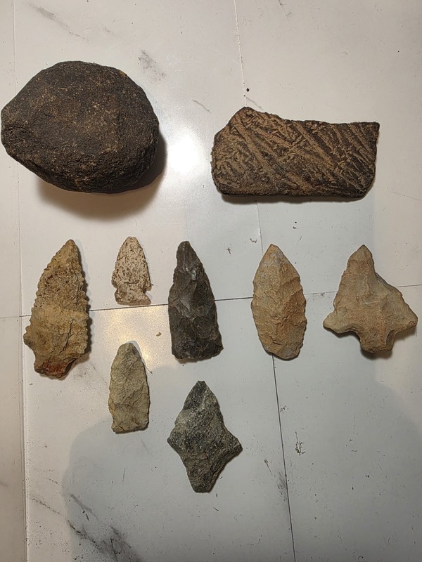 Randolph Co. NC Native American Indian arrowheads and a pottery shard