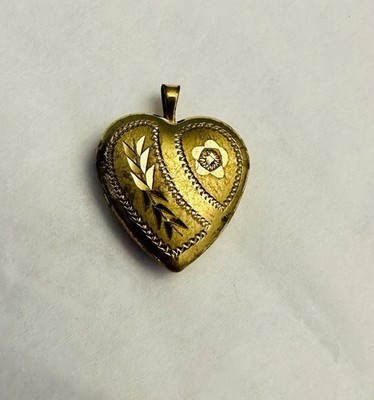Vintage 14K GF Heart Locket   PPC Maker   Etched Floral Design Photo Pendant