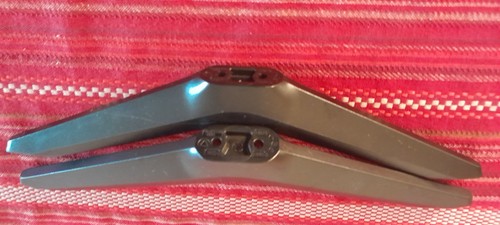 Tcl Tv stand legs w screws 50s455 55S455 55S451 55q550f 50s450g 55s450g 55q550g