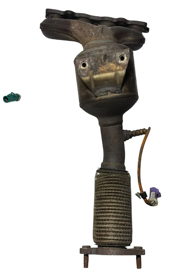 2011 Ford Fiesta 1.25 1242 CCM 44 Catalytic Converter Exhaust Manifold 9V215G232JA - Image 3 of 4