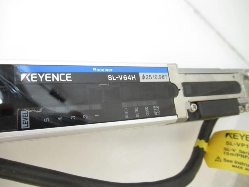 Keyence Sensor  SL-V64H Light Curtain Emitter & Receiver 1260MM Height 24V - Image 3 of 4