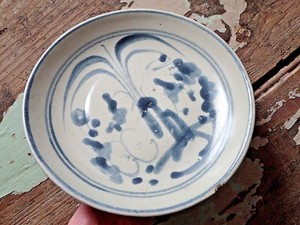 Antique CHINESE SWATOW (Zhangzhou) small DISH MING or QiING Dynasty