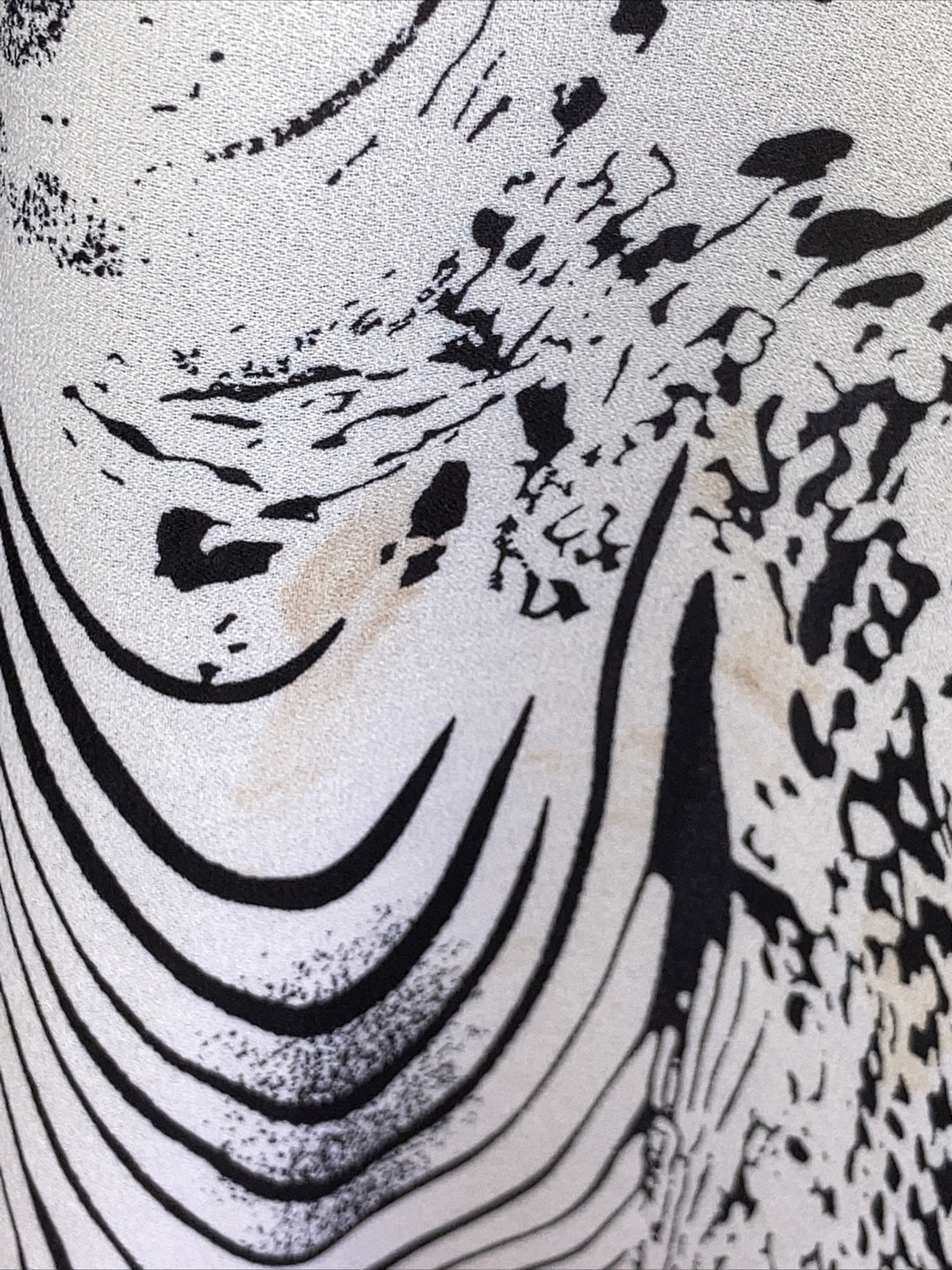 Vintage 1980s Black/White Kaftan (with Fault) 8