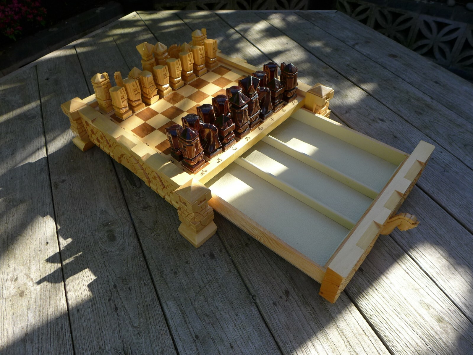 Bild 1 von 12