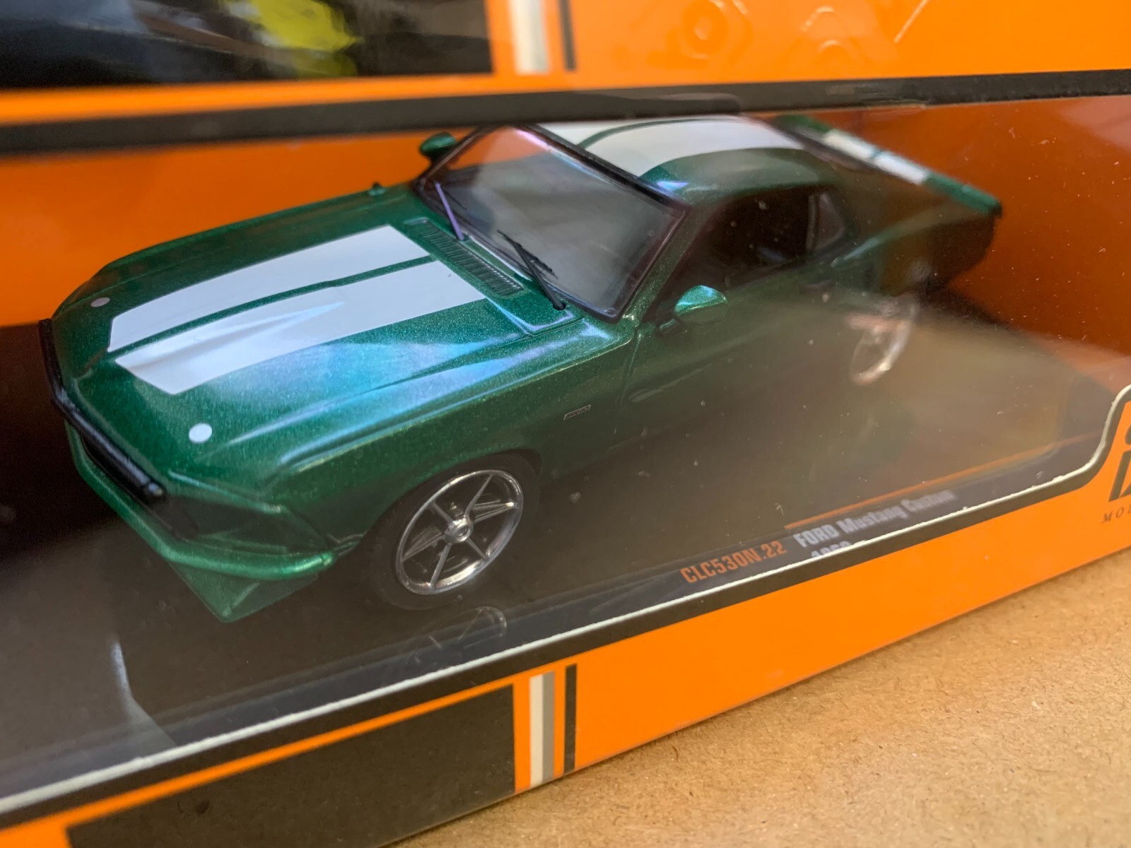 Ford Mustang Fastback 1969 IXO 1/43 voiture miniature en métal verte