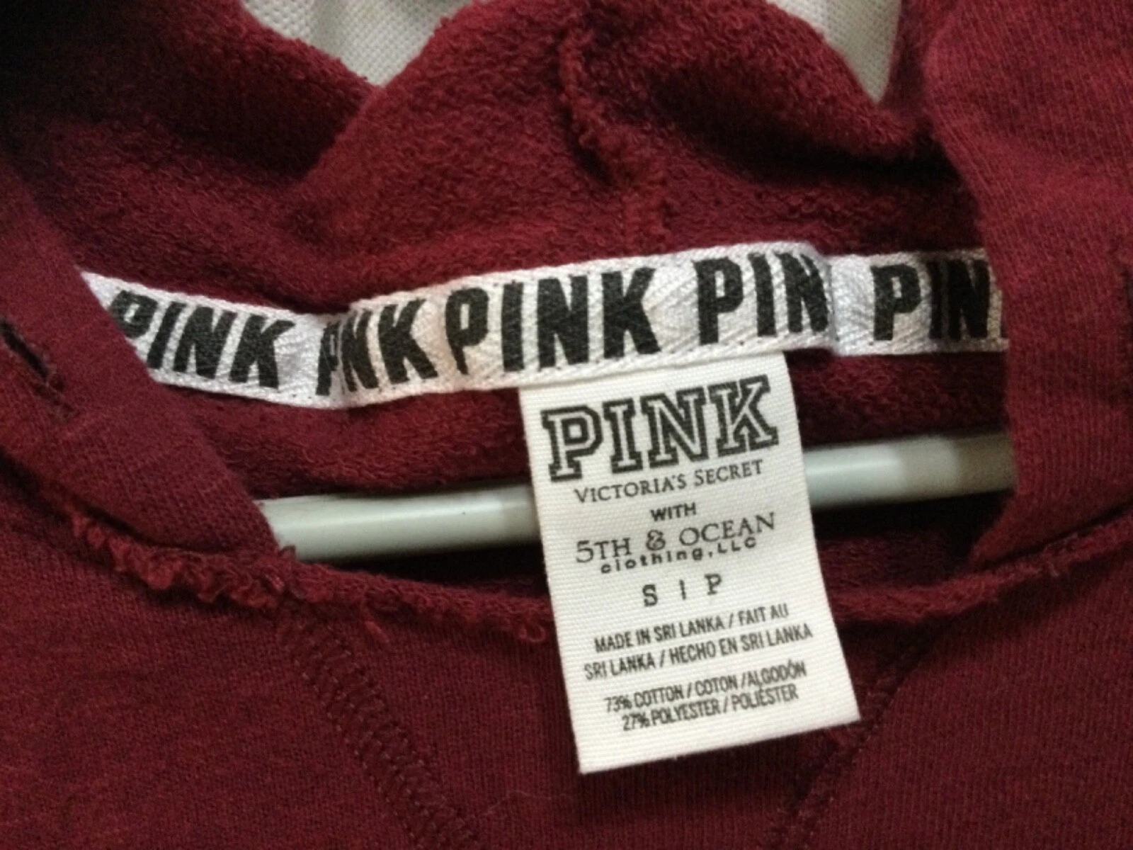 UNDERCOVER Camicia piccola con cappuccio Central Michigan University CMU rosa Victoria Secret