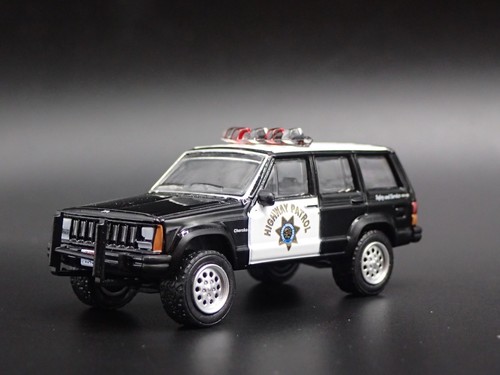 JEEP CHEROKEE XJ SPORT 4 DOOR CALIFORINA CHP POLICE 1:64 SCALE DIECAST MODEL CAR - Picture 7 of 7