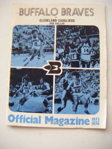 BUFFALO BRAVES VS CLEVELAND CAVALIERS OFFICIAL  MAGAZINE ERNIE DIGREGORIA AUTO - Picture 1 of 2