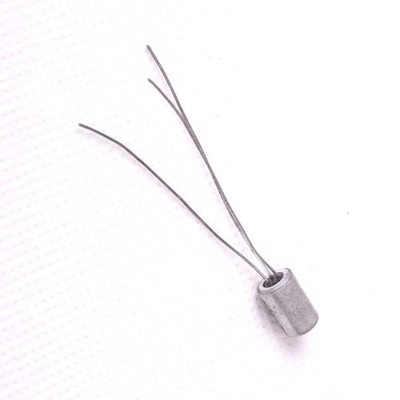 2x AC151 GERMANIUM PNP / 32V / 0.2A = B277 = OC 71 = AC151 kein China  19293-153