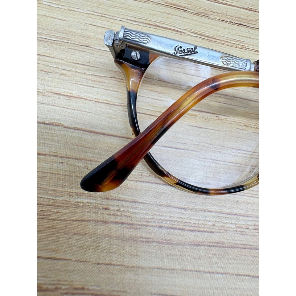 Monturas de gafas Persol redondas con caparazón de tortuga detalles metálicos plateados unisex Foto 4 de 4